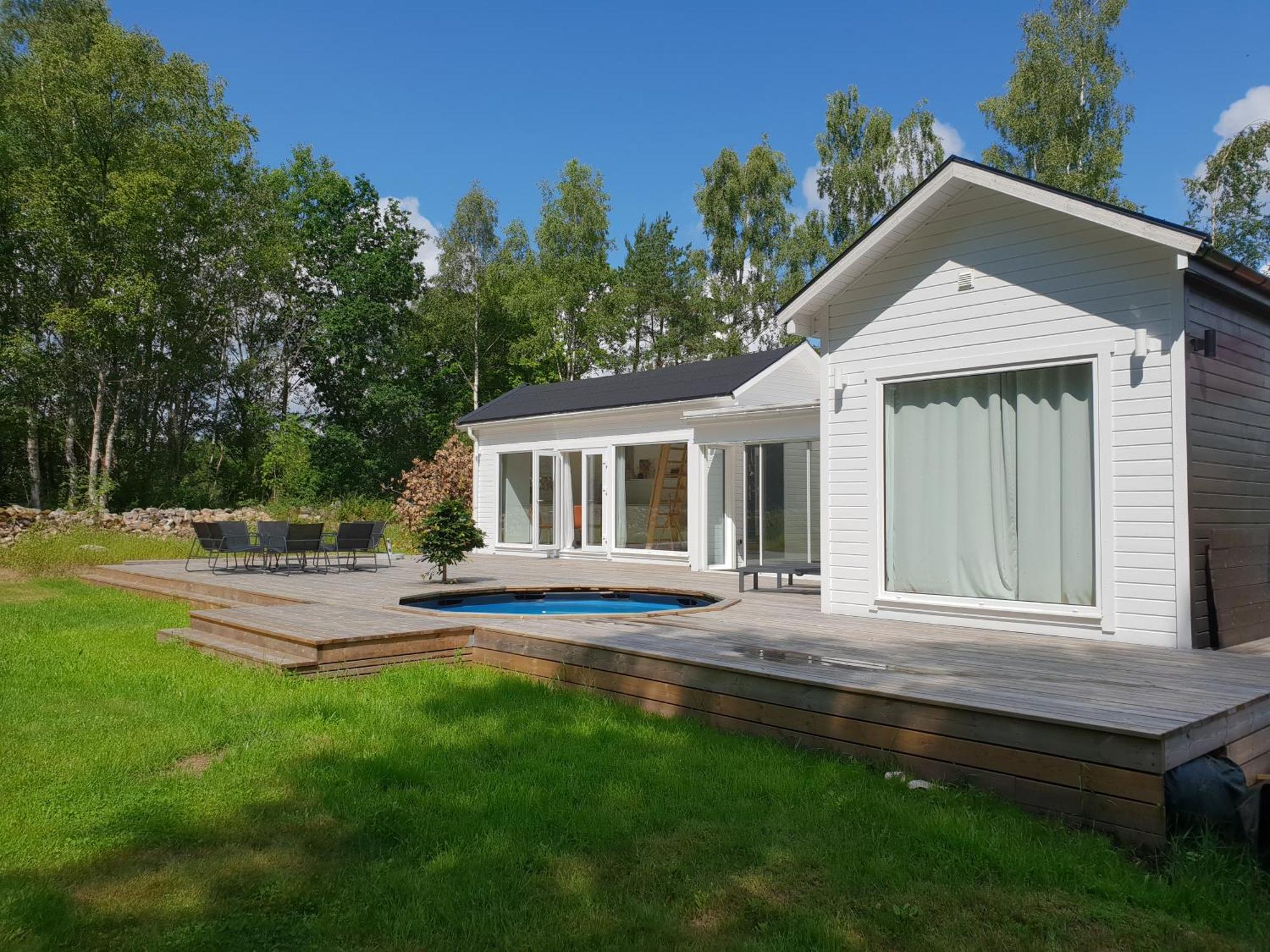 Cabin In The Forest With Spa Bath Västra Torup Εξωτερικό φωτογραφία